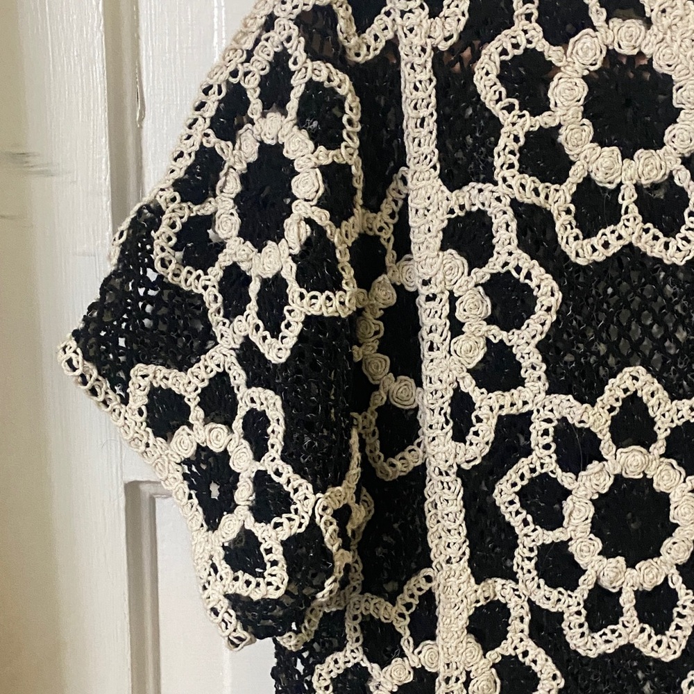 POL Black and Cream Floral Crochet Short-Sleeve Top - Picture 8 of 9